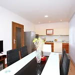 Anica Apartamento Trogir