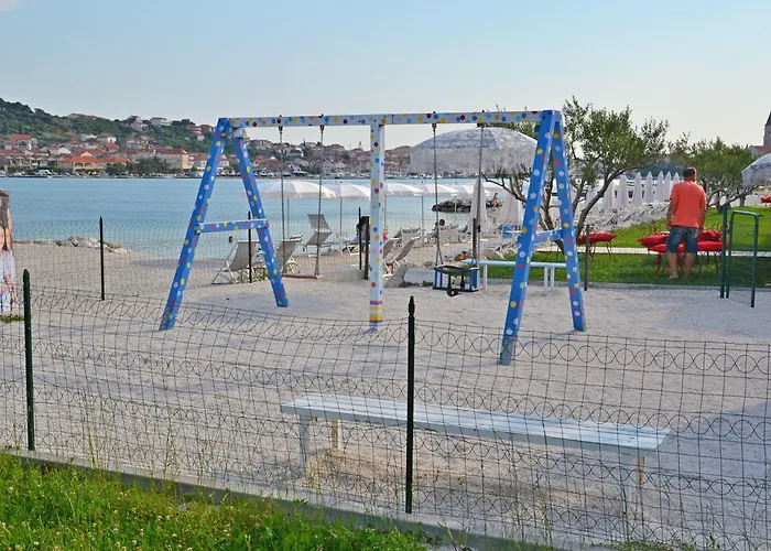 Anica * تروغير