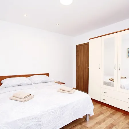 Anica Apartman Trogir